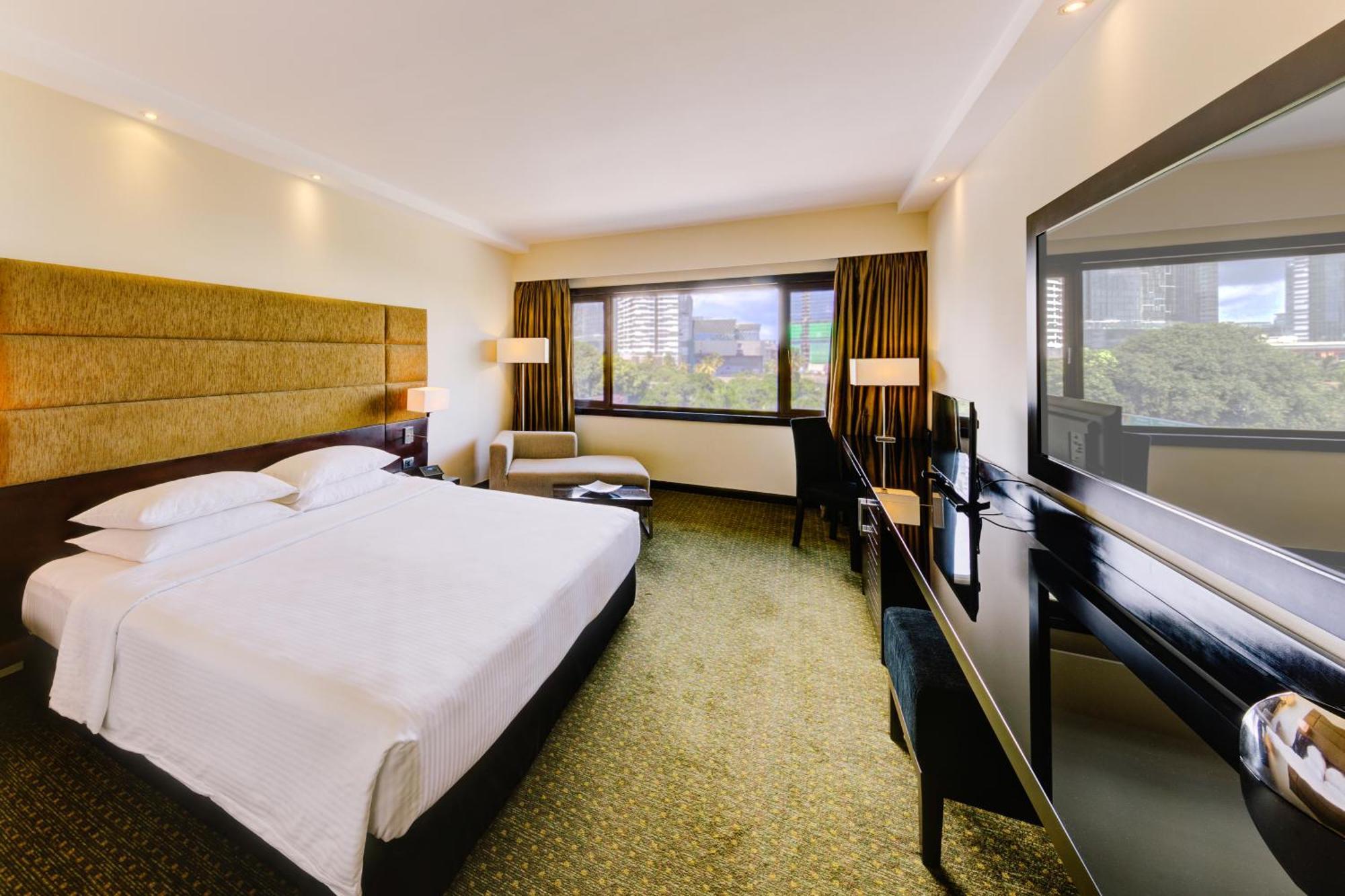 Cinnamon Lakeside Colombo Exterior foto A room at the hotel